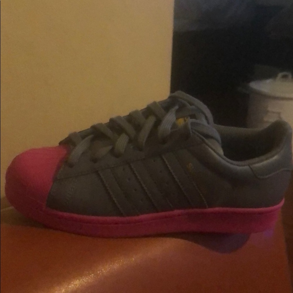 Customize Adidas